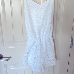 White hippie romper (size M)